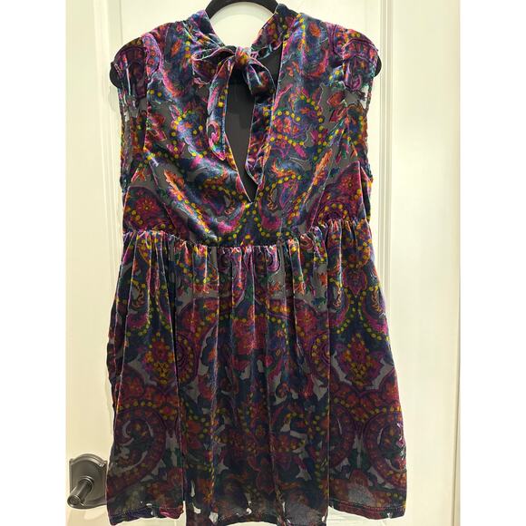 MSRP $168 NWT All The Time Velvet Mini Dress Size M | SAME DAY SHIP or NEXT DAY - Picture 7 of 9